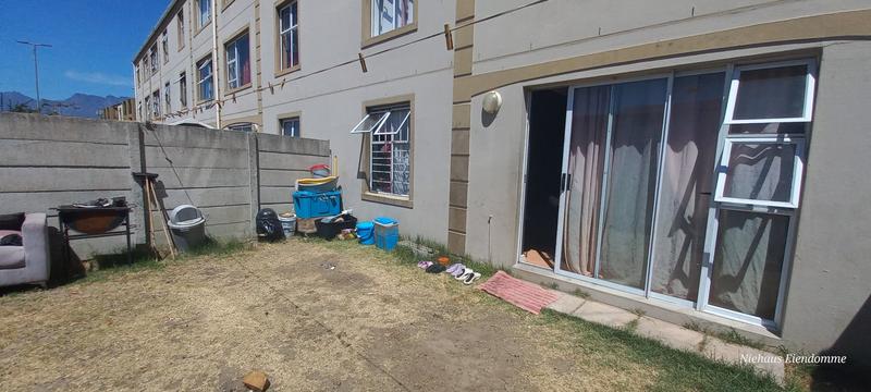 2 Bedroom Property for Sale in Guldenland Western Cape